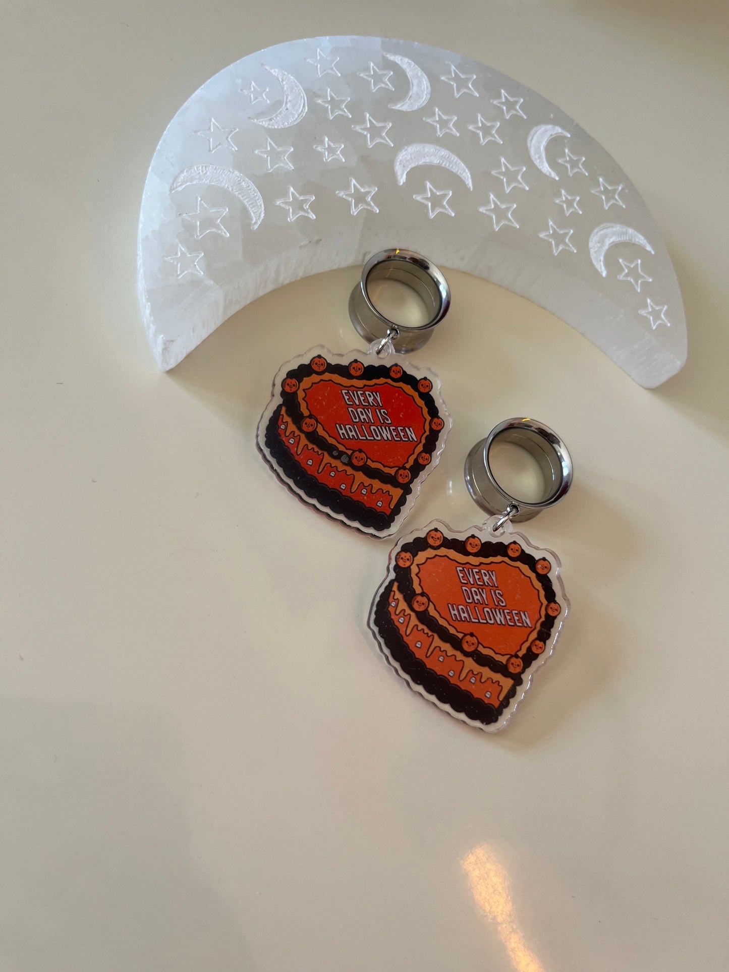 Halloween Cake Dangle Plugs