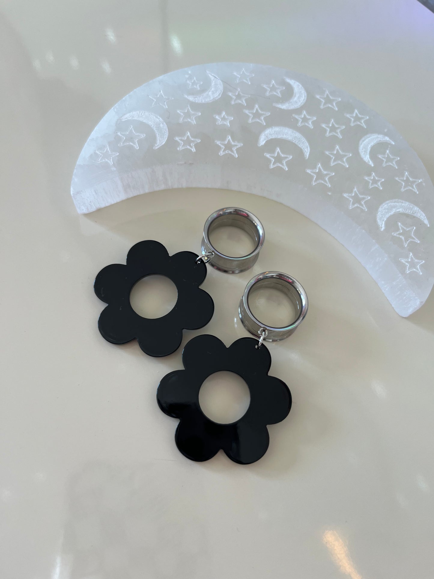 Black Daisy Dangle Plugs