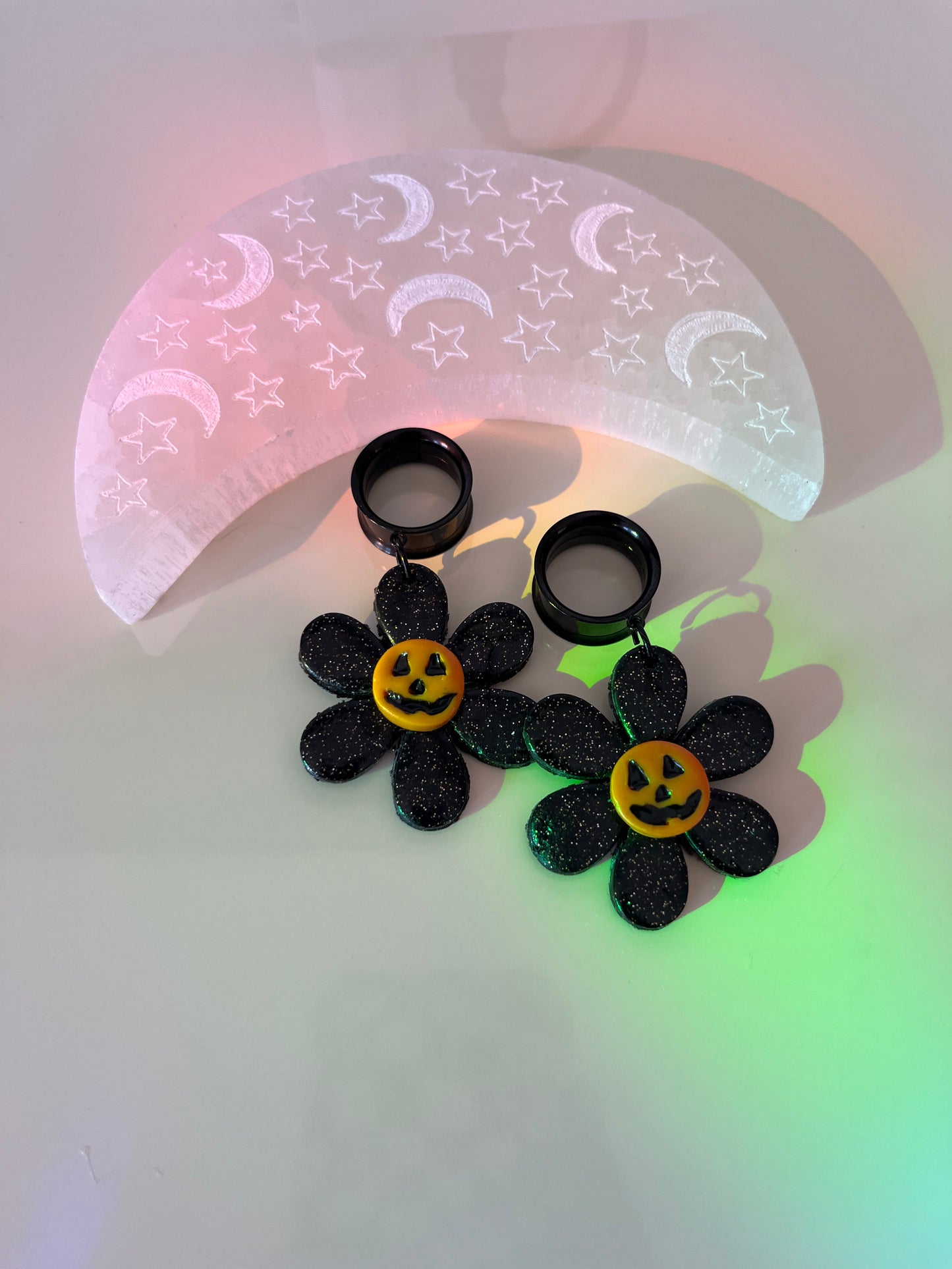 Pumpkin Daisy Dangle Plugs