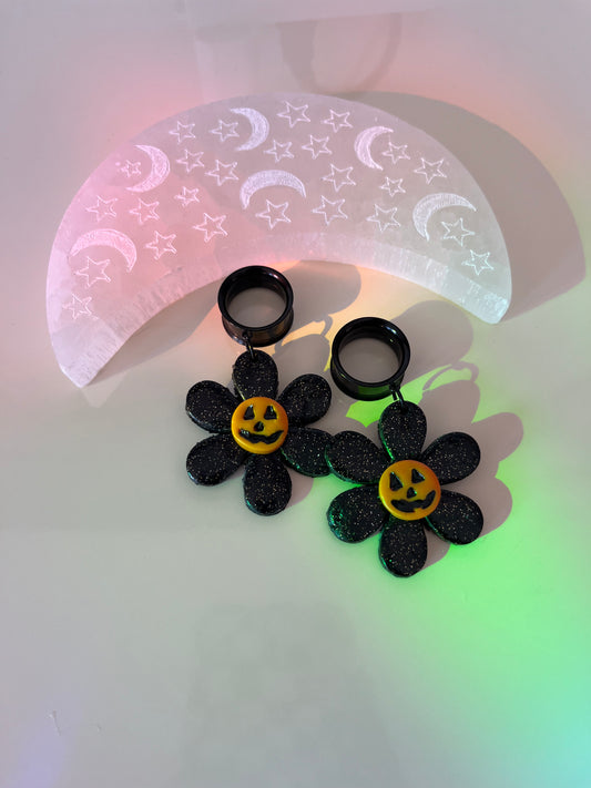 Pumpkin Daisy Dangle Plugs