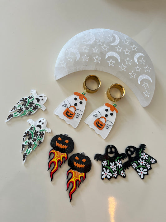 Spooky Themed Dangle Plugs