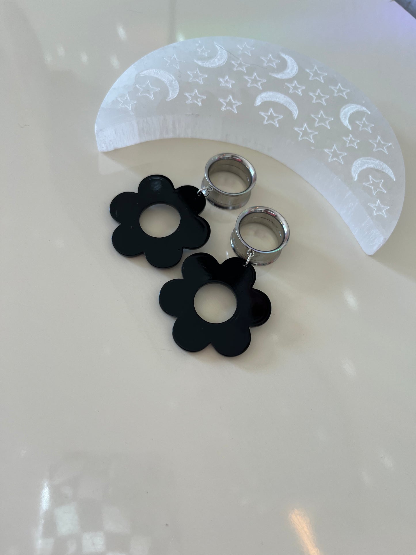 Black Daisy Dangle Plugs